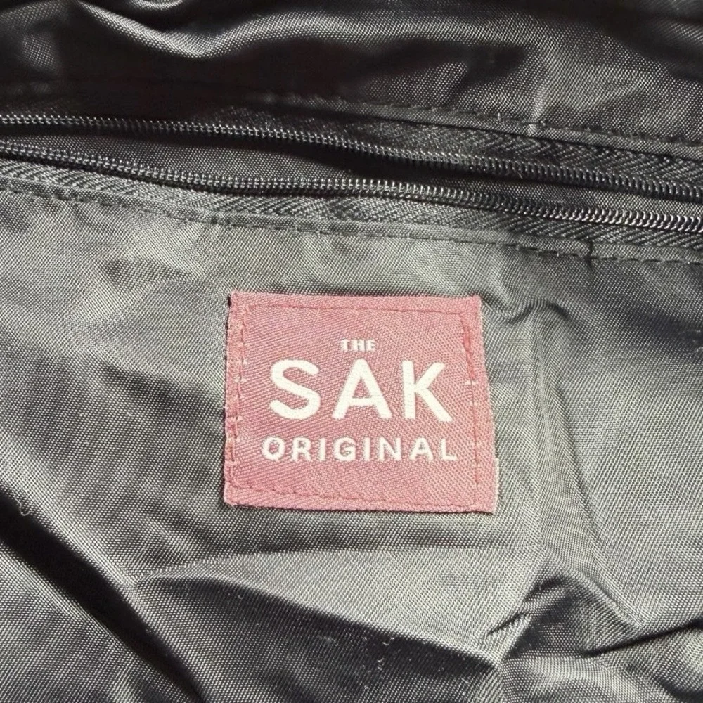 The Sak sak original